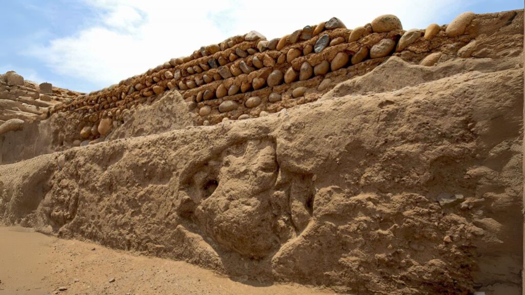 Peñico: La Joya Arqueológica de Perú que Revela su Pasado Milenario