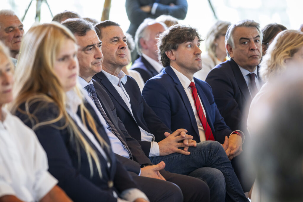 La Tensión Política en España: PNV y EH Bildu ante la Incertidumbre del Gobierno