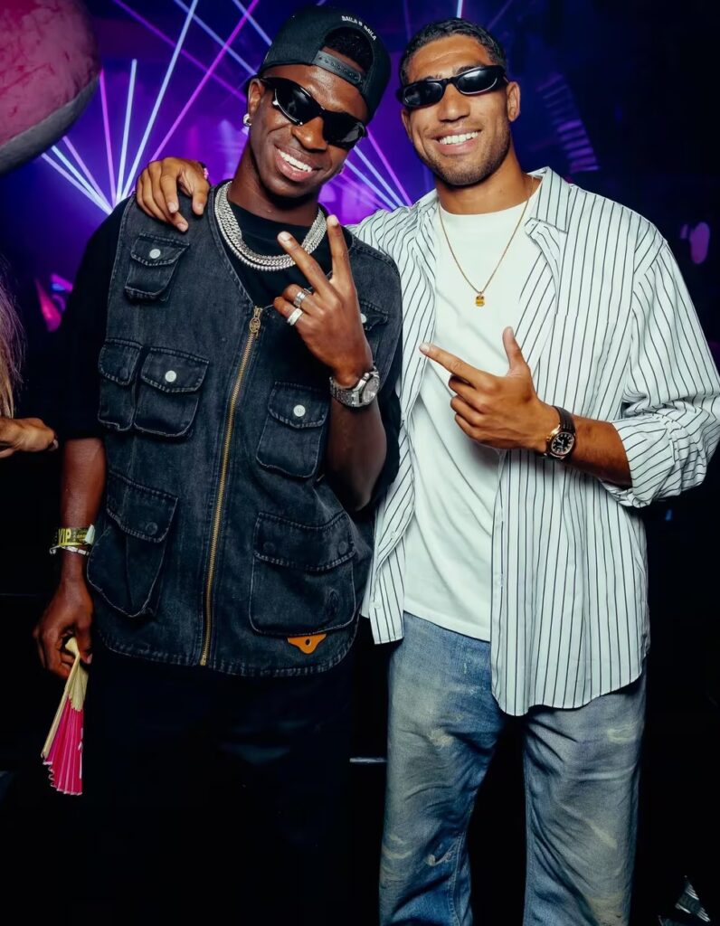 La Fiesta de Cumpleaños de Vinicius: Un Evento Exclusivo y Sin Móviles