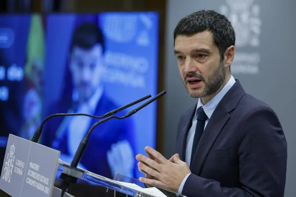 Airbnb enfrenta una multa millonaria por incumplimientos en España