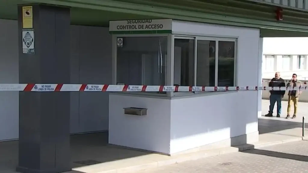 Alerta en Las Arenas: Paquete Sospechoso Resulta ser Falsa Alarma