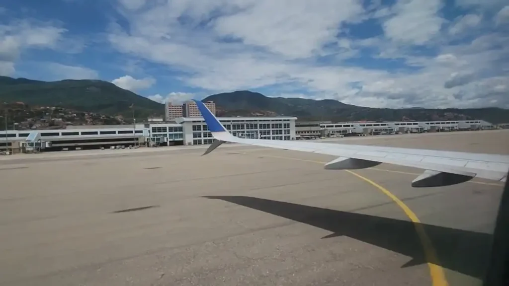 Crisis Aérea en Venezuela: La Revocación de Derechos de Vuelo a Aerolíneas Internacionales