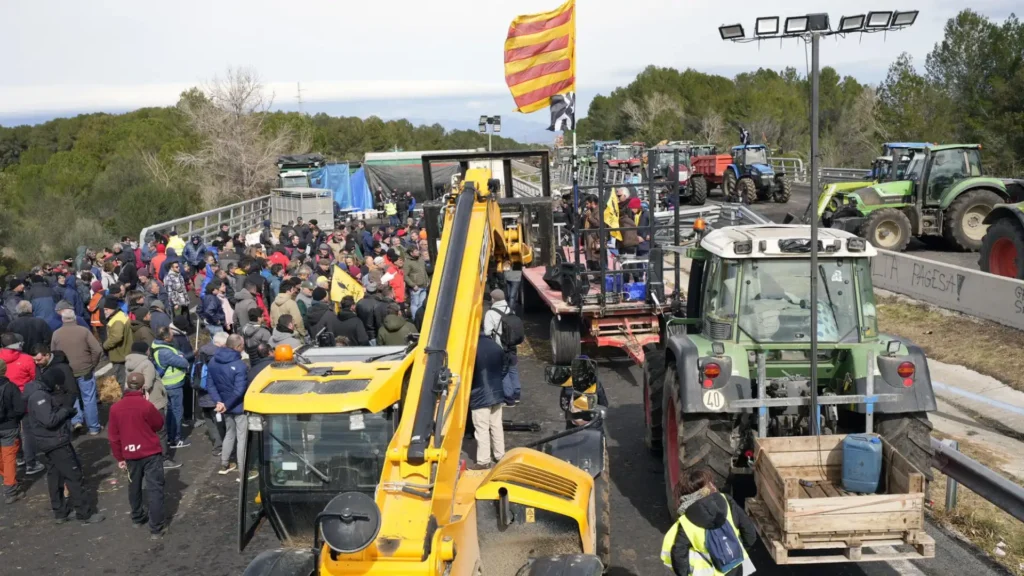 Crisis en el Transporte Catalán: Demandas y Reacciones Políticas