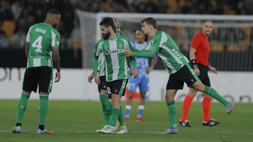 El Betis se Prepara para el Desafío: Regresos y Lesiones en el Equipo