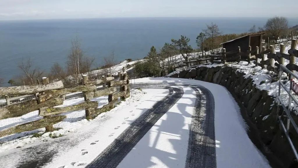 Impacto de la Nieve en Gipuzkoa: Desafíos y Respuestas