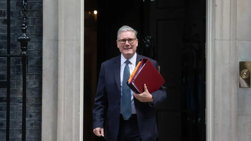 La Lucha Interna del Partido Laborista: Ambiciones y Temores de Keir Starmer