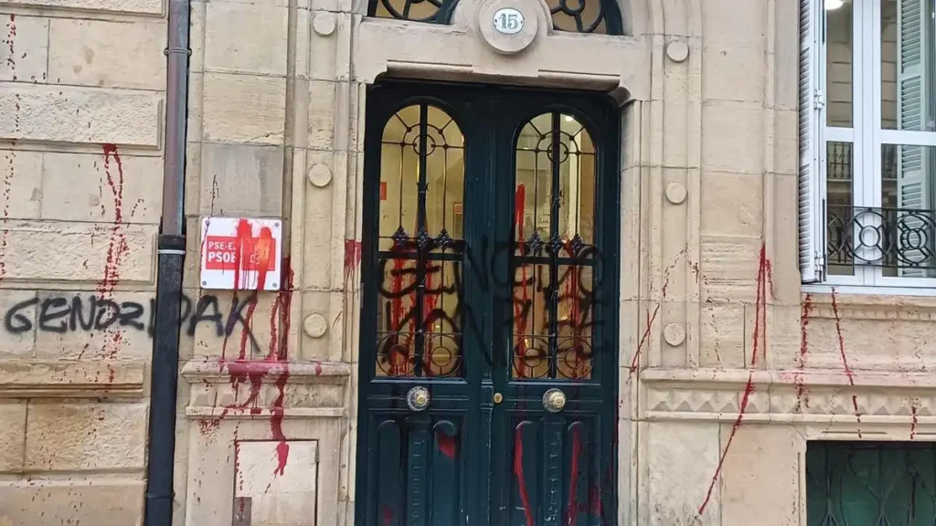 Reacciones ante el ataque a la sede del PSE en San Sebastián