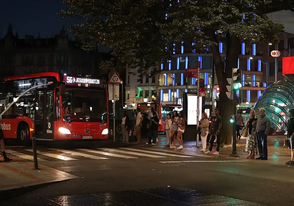 Reorganización del Servicio de Bilbobus: Críticas y Propuestas de los Vecinos