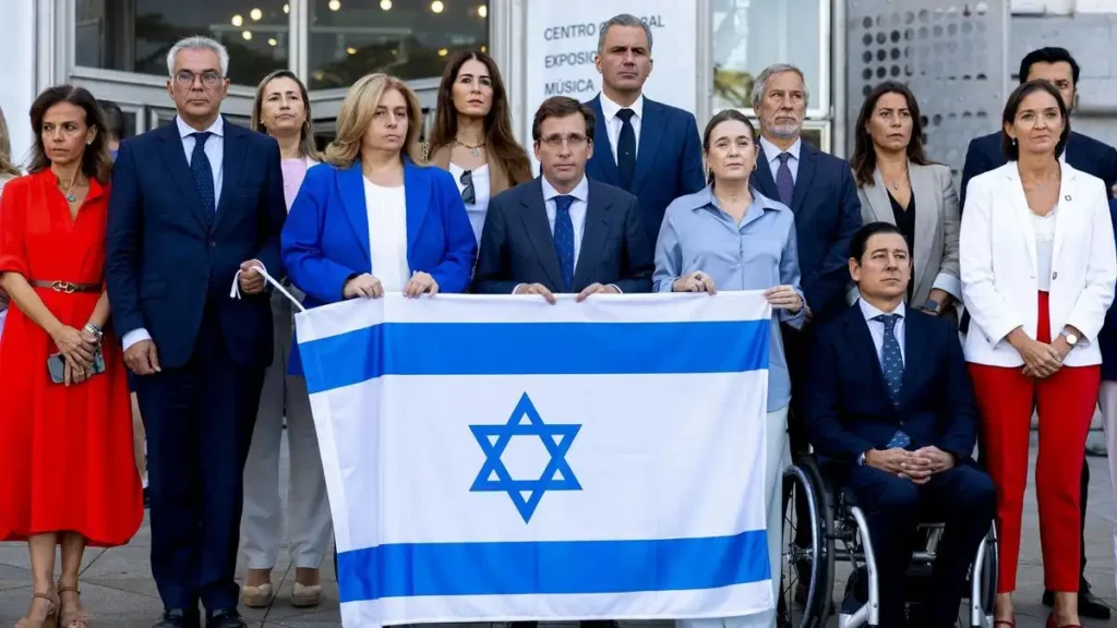 Solidaridad en las Juntas Generales: Un Minuto de Silencio por Gaza