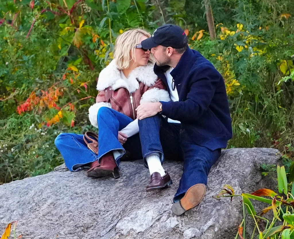 Sydney Sweeney y Scooter Braun confirman relación con foto viral en redes