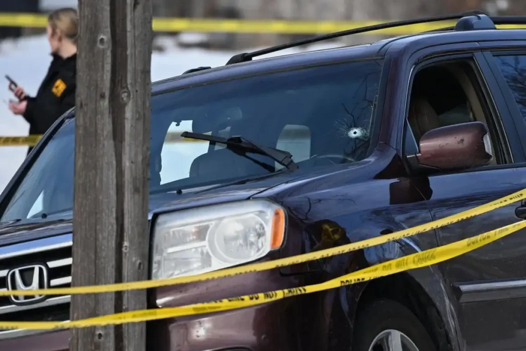 Tragedia en Minneapolis: El Impacto del Tiroteo de un Agente de ICE
