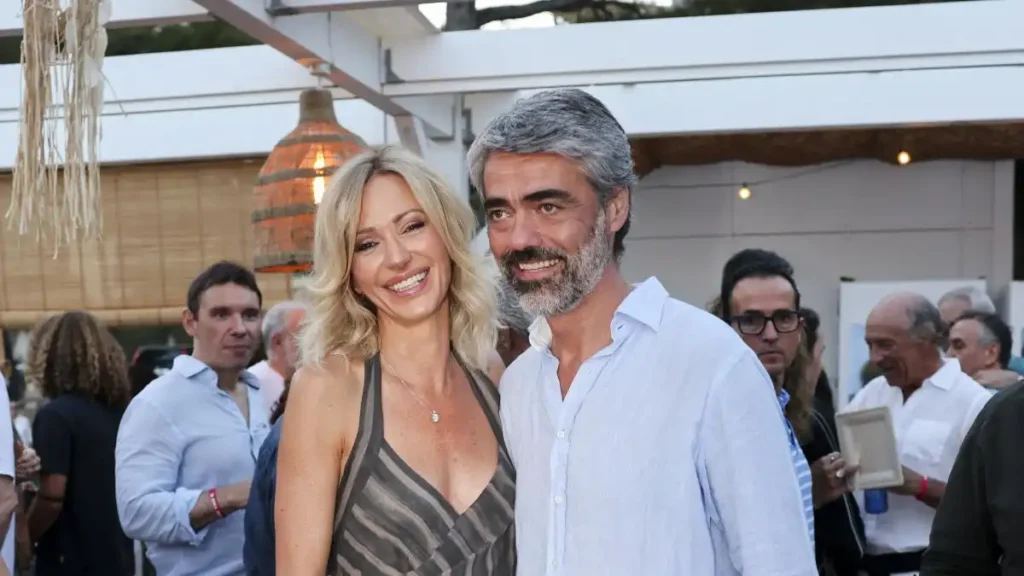 Susanna Griso y Luis Enríquez se casan en La Gavina: una boda familiar con vestidos atípicos y siete hijos como padrinos